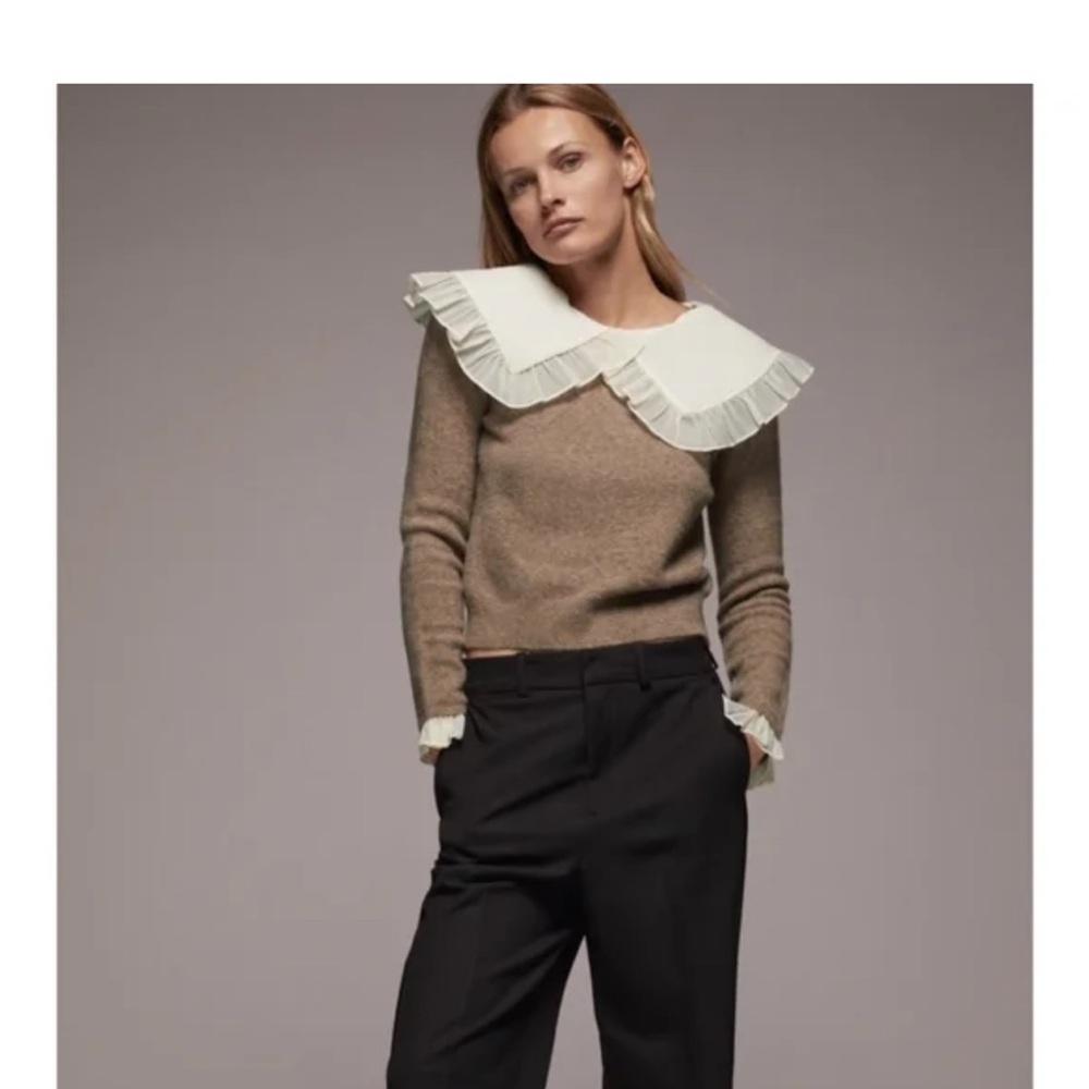 Zara Brown Sweater with big Cream Collar New without tag  Size S